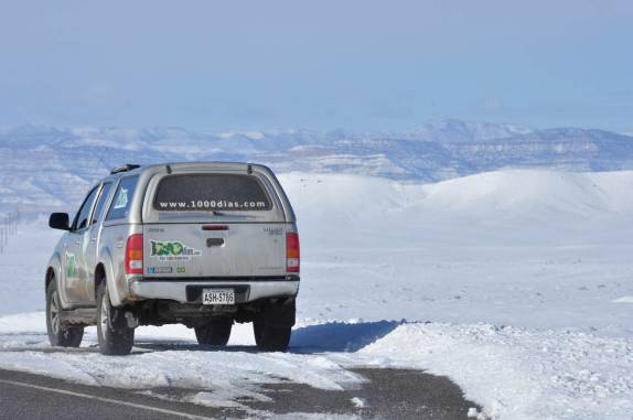 A Fiona nos leva confortavelmente através da neve e frio de estrada no leste de Utah, a caminho do Colorado, nos Estados Unidos